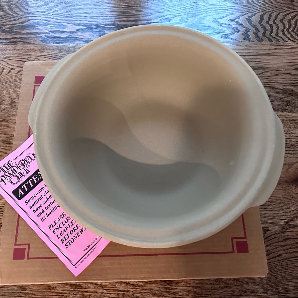 Pampered Chef Stoneware Baking Bowl
